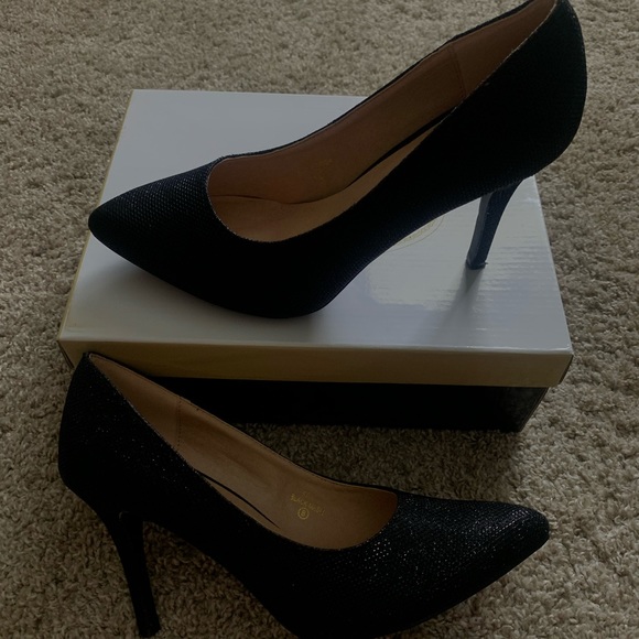 Bella Marie black heels - Picture 2 of 16